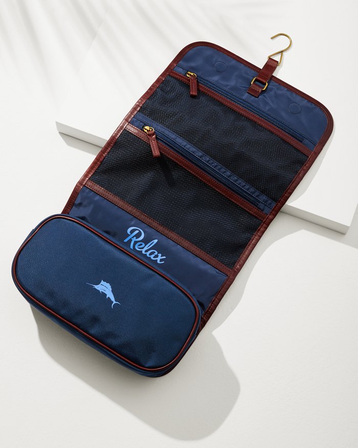 Tommy Bahama Nylon Hanging Dopp Kit